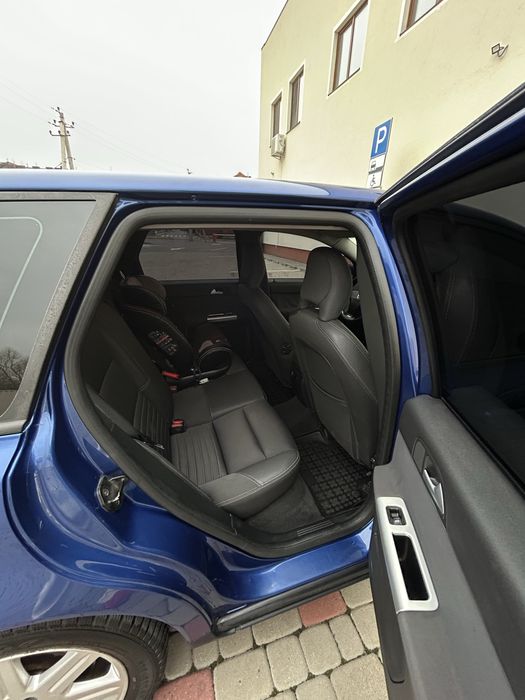 Volvo v50 (вольво в50) 2.0 2007