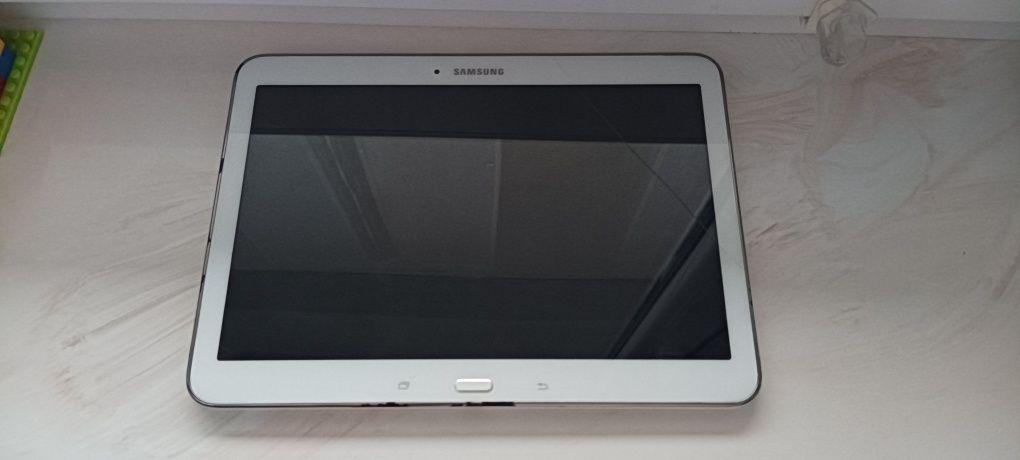 Samsung Galaxy TAB 4 tablet