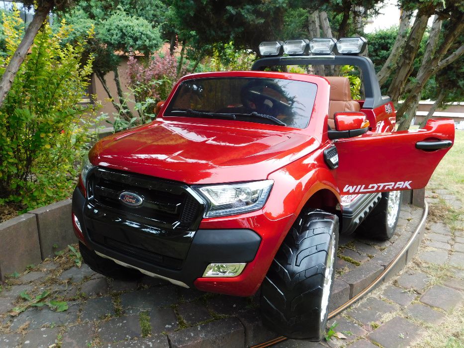 Pojazd na akumulator FORD RANGER 4x4 terenówka, na licencji. LAKIER
