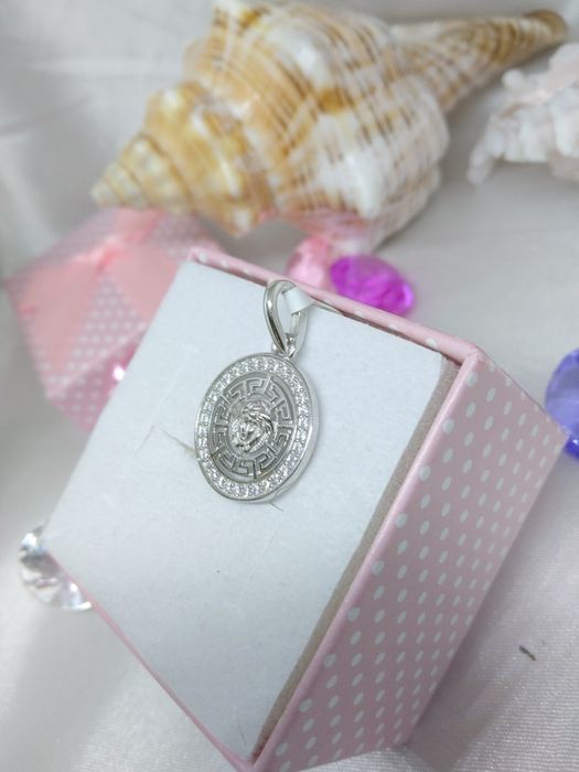 Piękny srebrny wisiorek Meduza grecki wzór, srebro 925