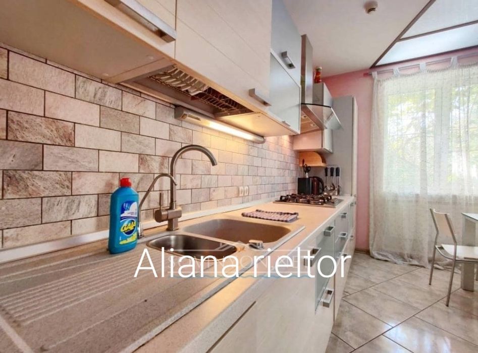 Сдам  дом с баней Совиньон 1 до лета