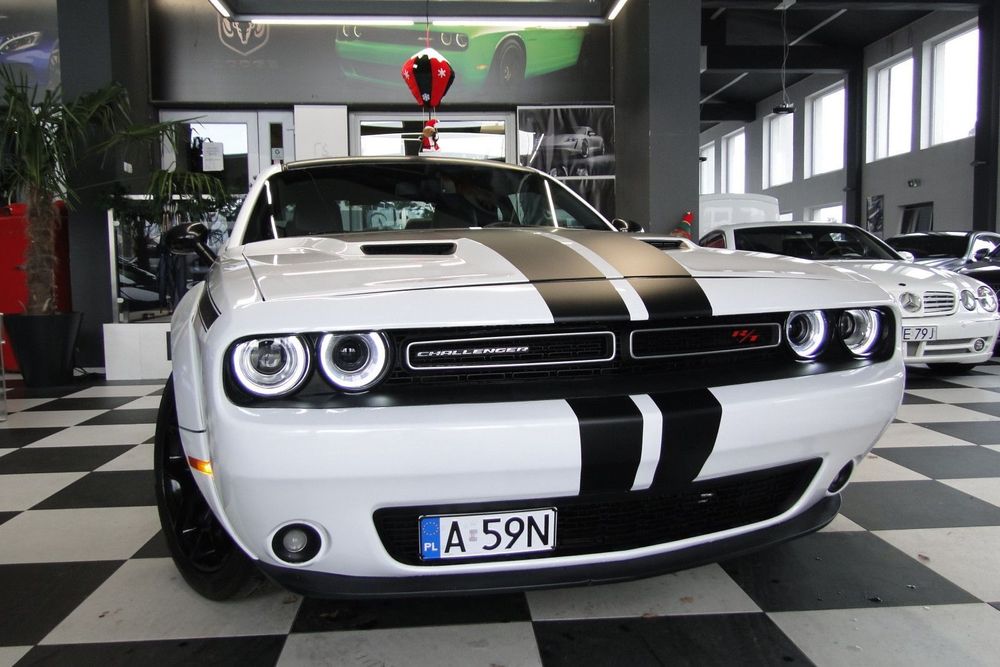 Dodge Challenger Automat / Tempomat / Alpine / Grzane/Wentylowane Fotele / Przelot