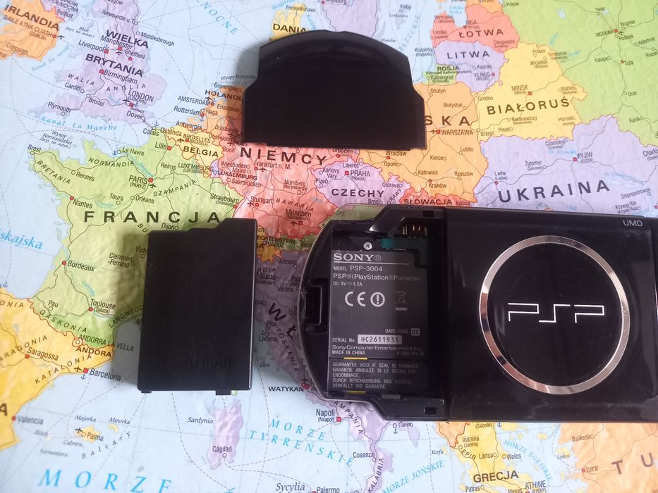 Konsola Sony psp 3004 slim piano black 32gb 100 gier