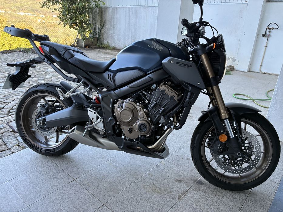 Honda CB650R 2023 70kw