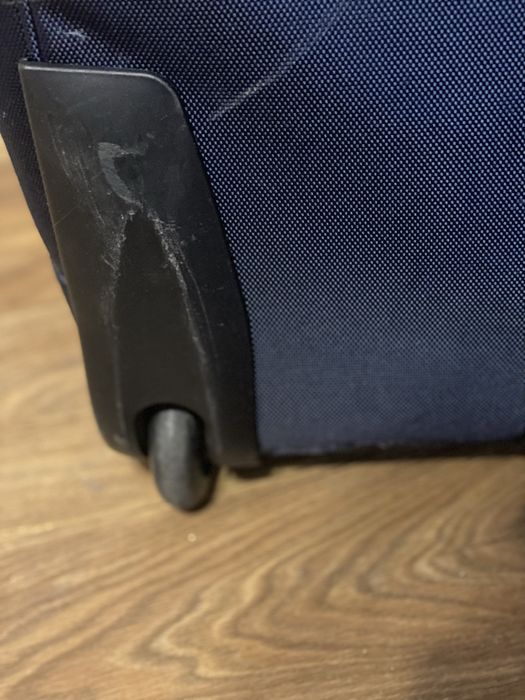 Сумка на коласах, велика валіза на колесах