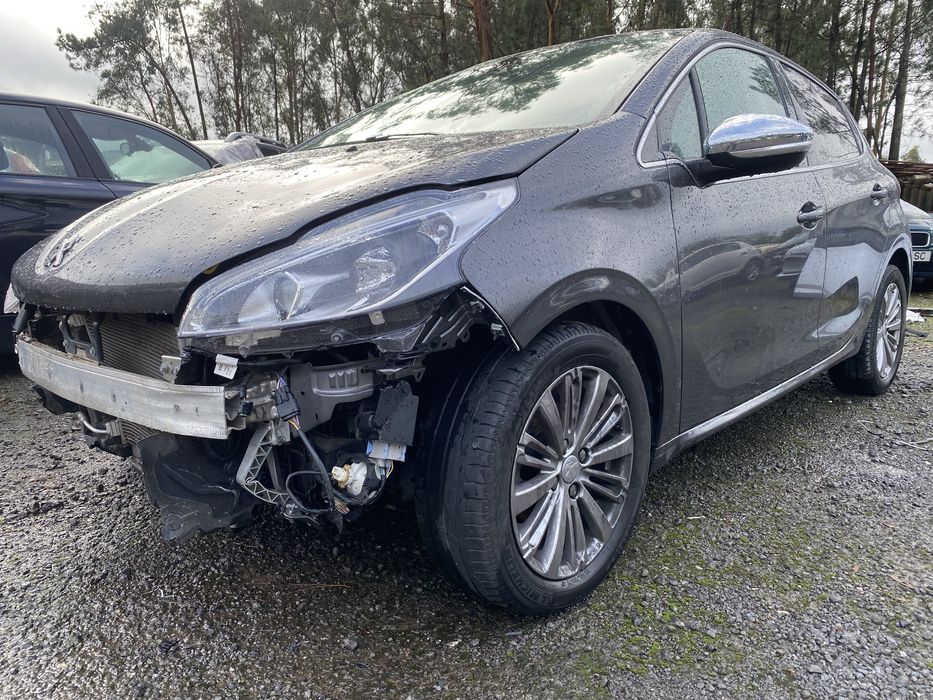 Peugeot 208 CAIXA AUTO 1.2 TURBO