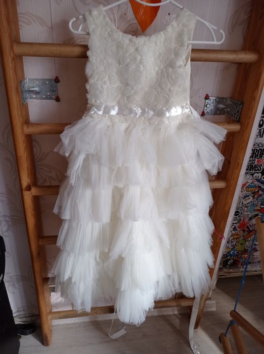 Красивые платья на девочку