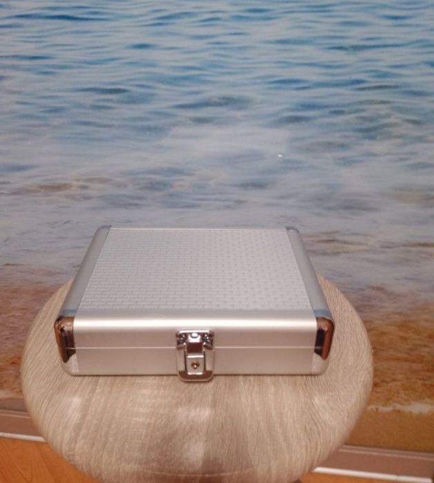 Кейс алюмінієвий для цукерок і шоколаду в подарунок