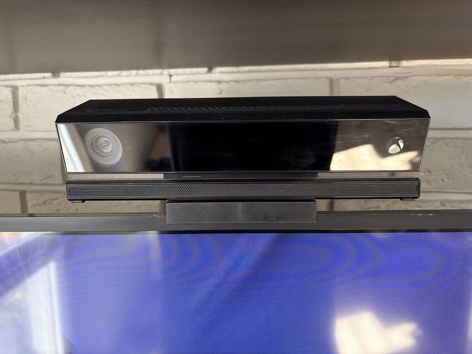 Xbox One 500Gb 2 Pady Kinect i 9 Gier
