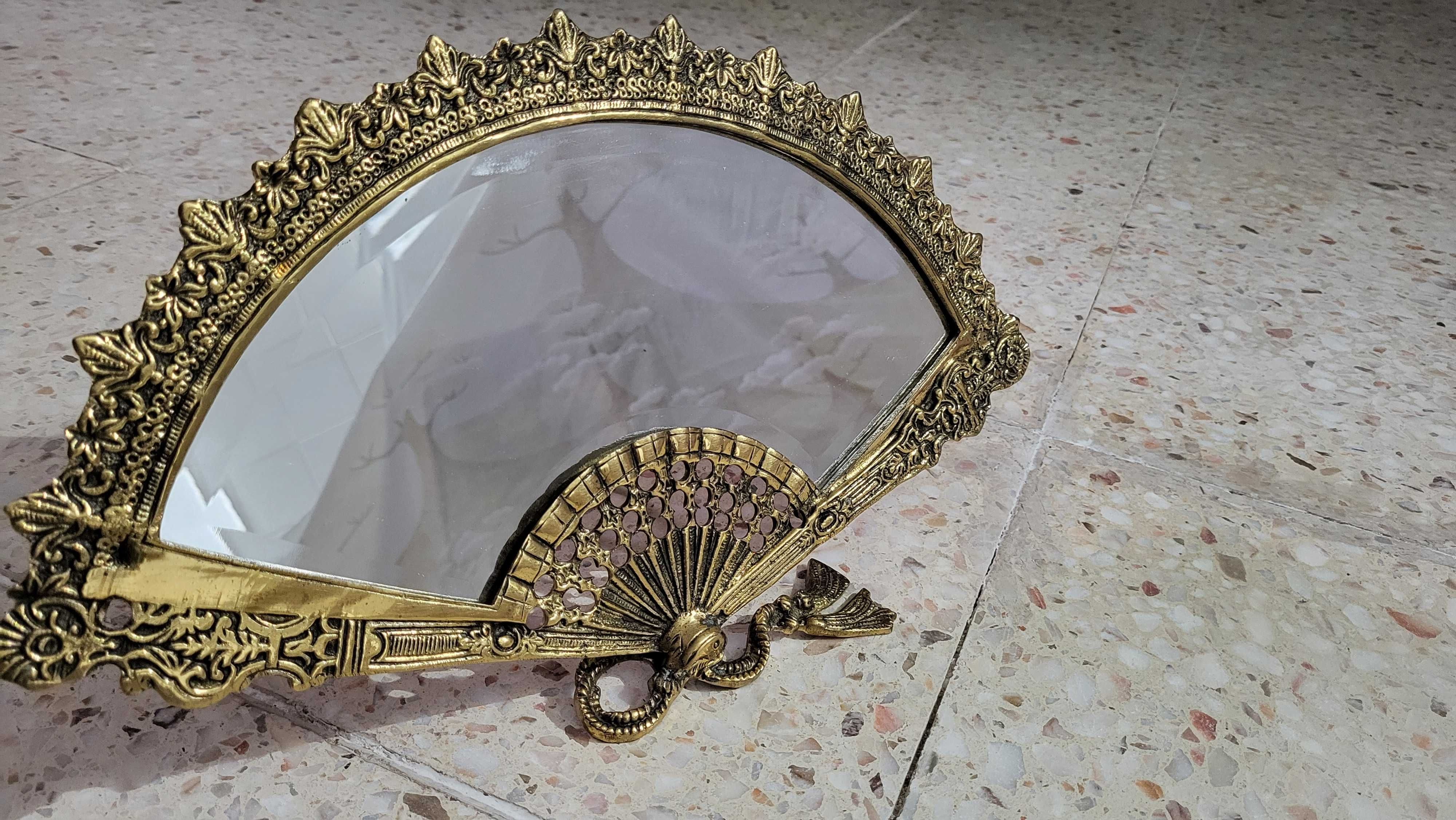 Artigos decorativos diversos para exposição