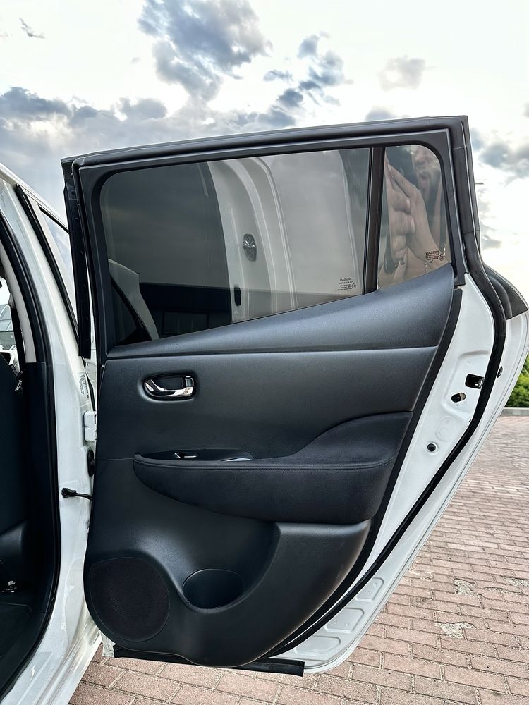 Nissan leaf з WEBASTO в продажі