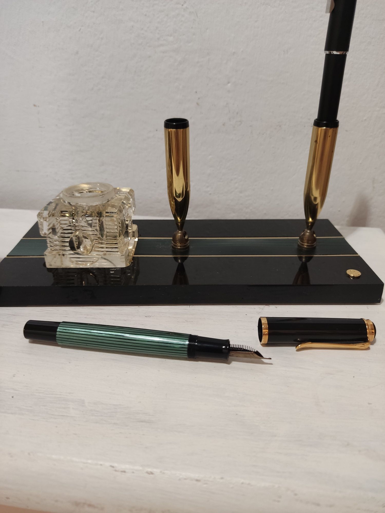 Pelikan - zestaw na biurko tzw. desk set.na dwa pióra i kałamarz