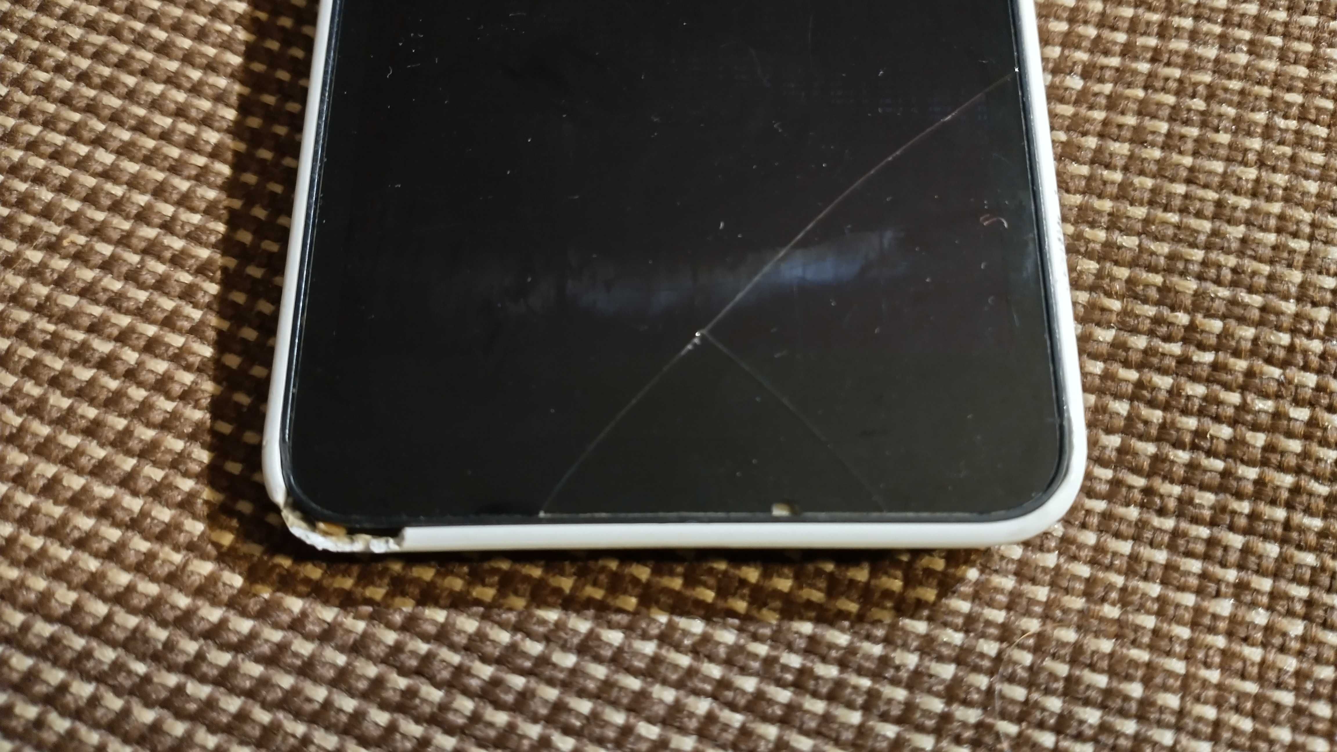 Telefon Nokia RM - 978