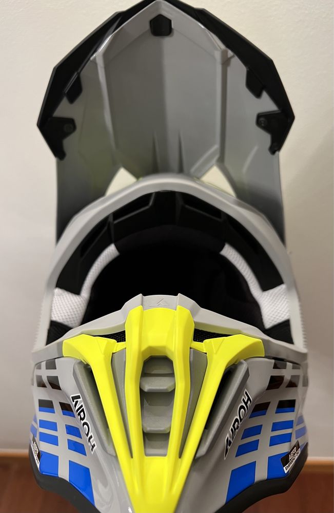 CAPACETE Airoh Strycker Shaded 2022 Yellow Gloss