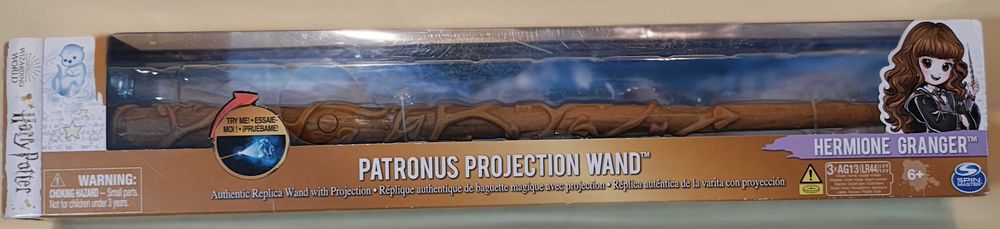 Harry Potter. Różdżka Hermiony z projektorem. Świeci i wydaje dźwięki.