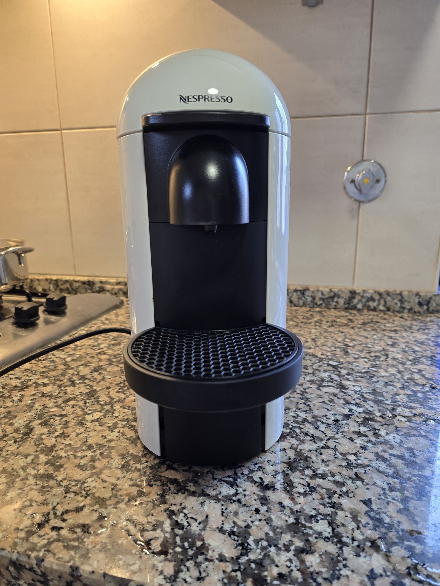 Cafeteira Nespresso Vertuo Novíssima