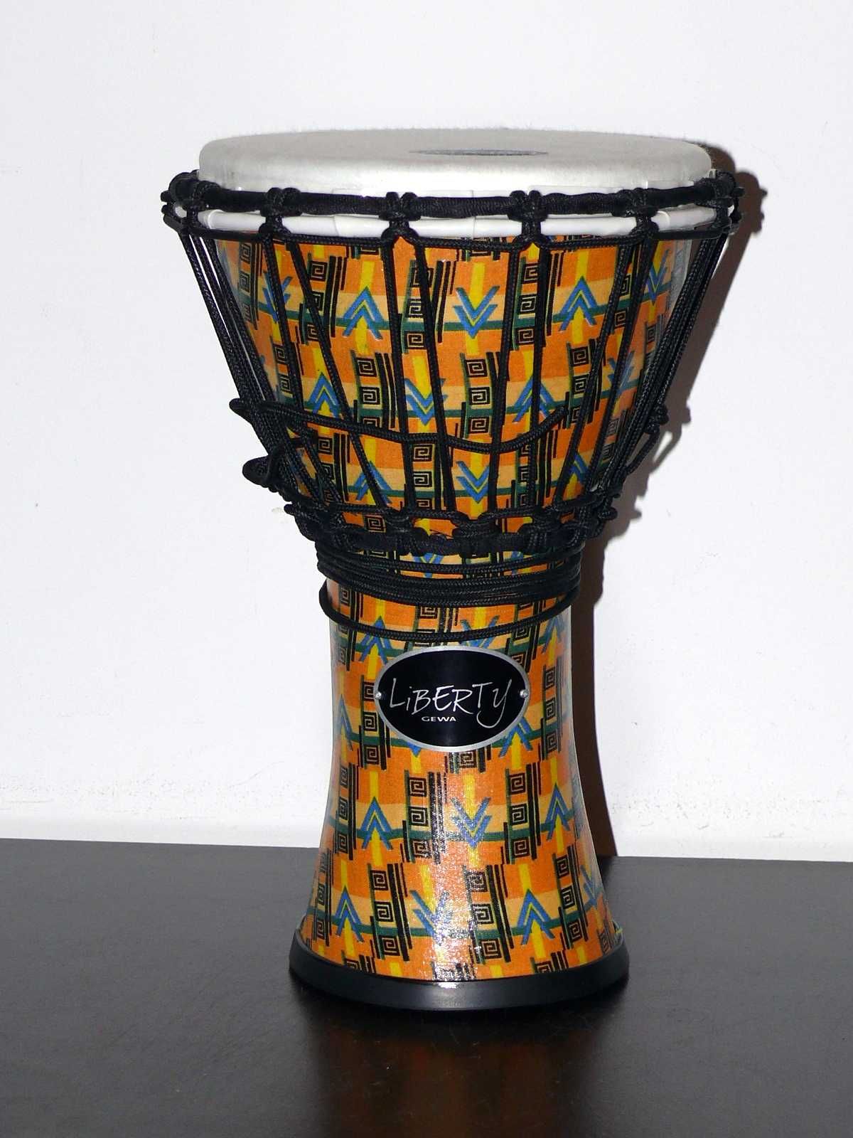 Mały bęben afrykański DJEMBE Liberty GEWA 18 x 31 cm JAK NOWA