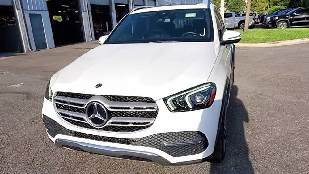 Mercedes-Benz GLE-Class      2021