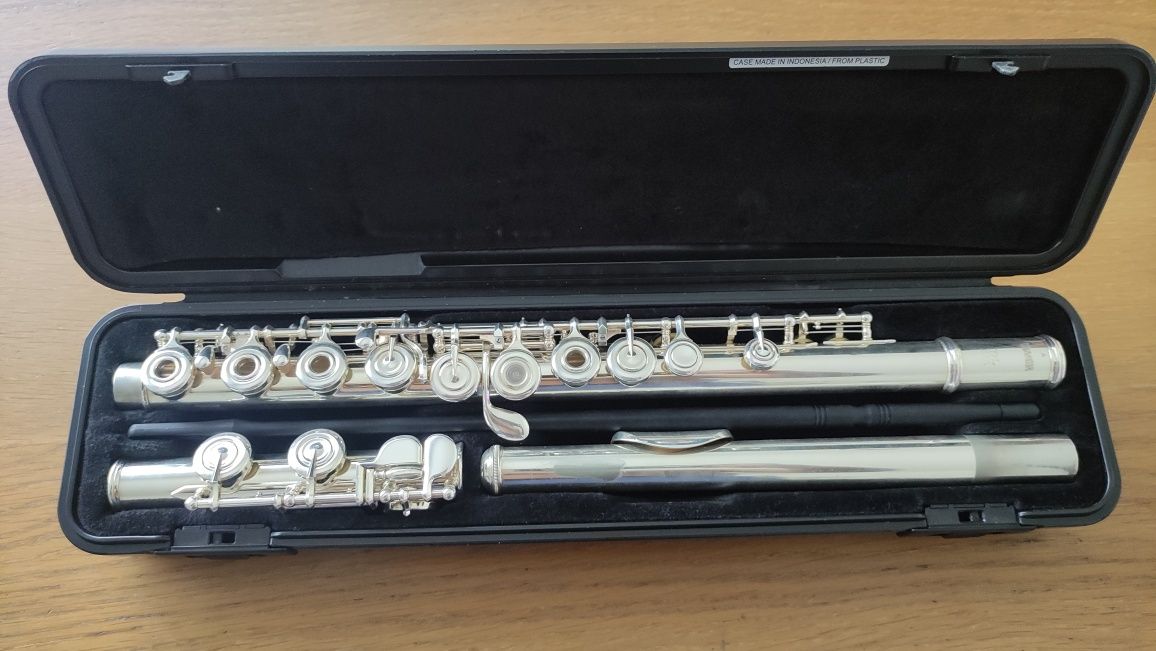 Flauta transversal Yamaha YFL 272