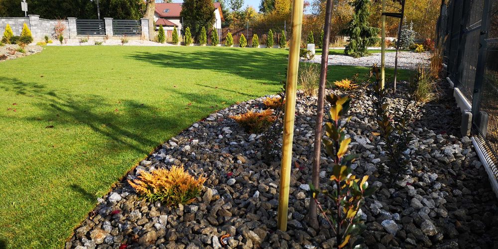 Pielęgnacja ogrodów/zakładanie ogrodów/nawodnienie/ogrodzenie panelowe