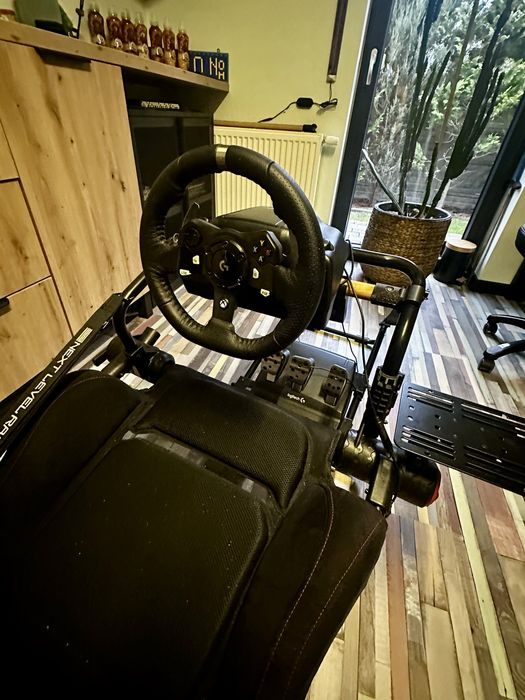Zestaw Next Level Racing GT Lite Pro wraz z kierownicą Logitech G920
