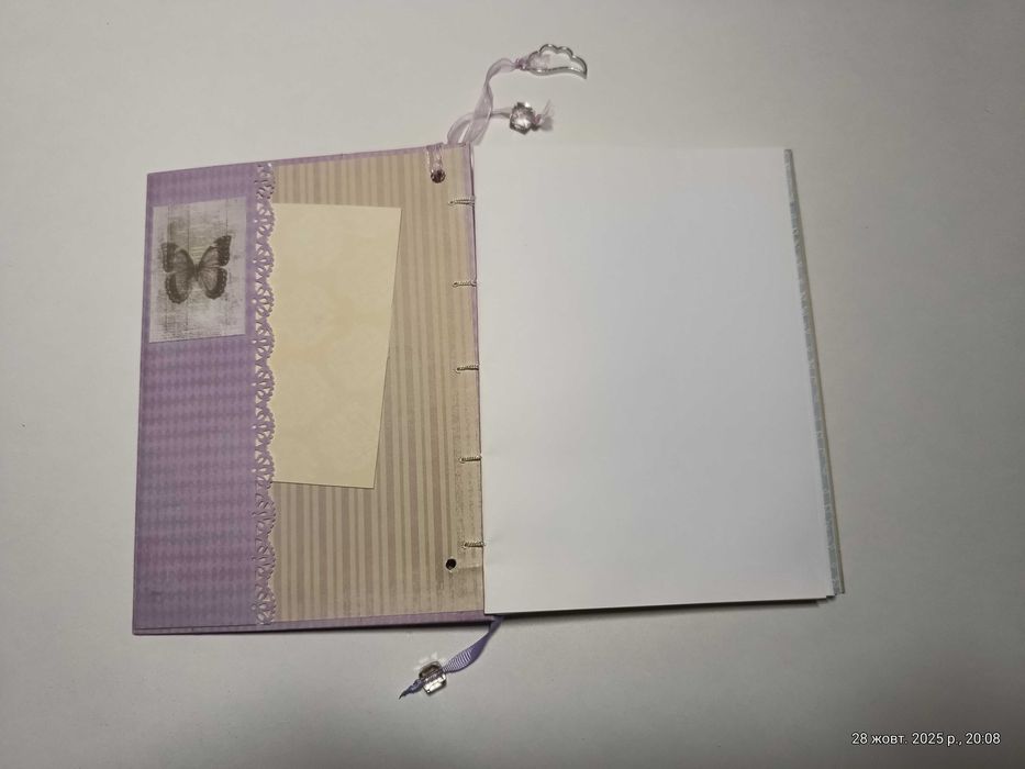 Блокнот ручної роботи.