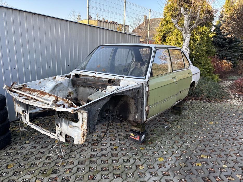 Bmw E12 buda zawieszenie czesci drzwi