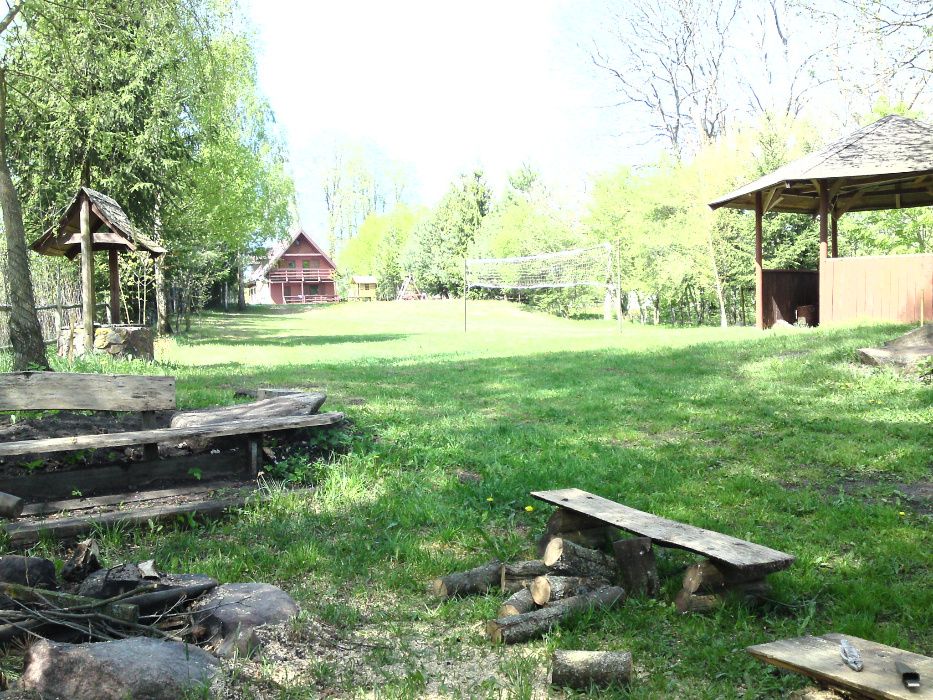 Domek nad jeziorem  własny brzeg,basen,sauna,kameralnie