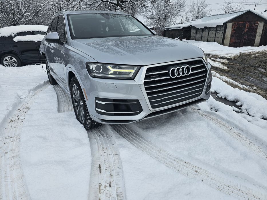 Ауді Q7 Audi  Q7
