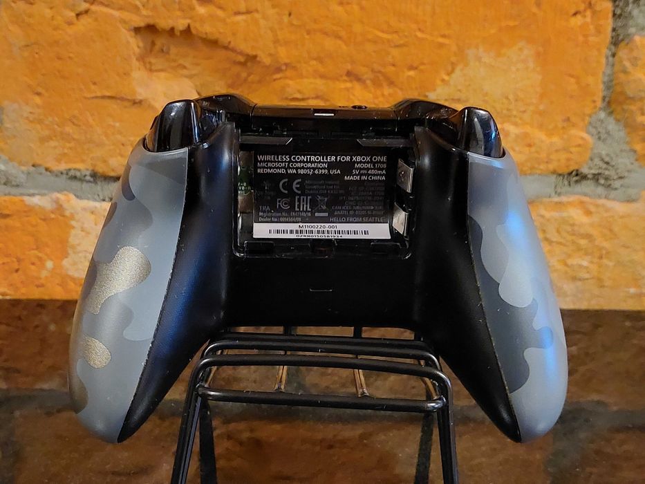 Kontroler Pad Microsoft 1708 Xbox One Series X S Night Camo MORO PC