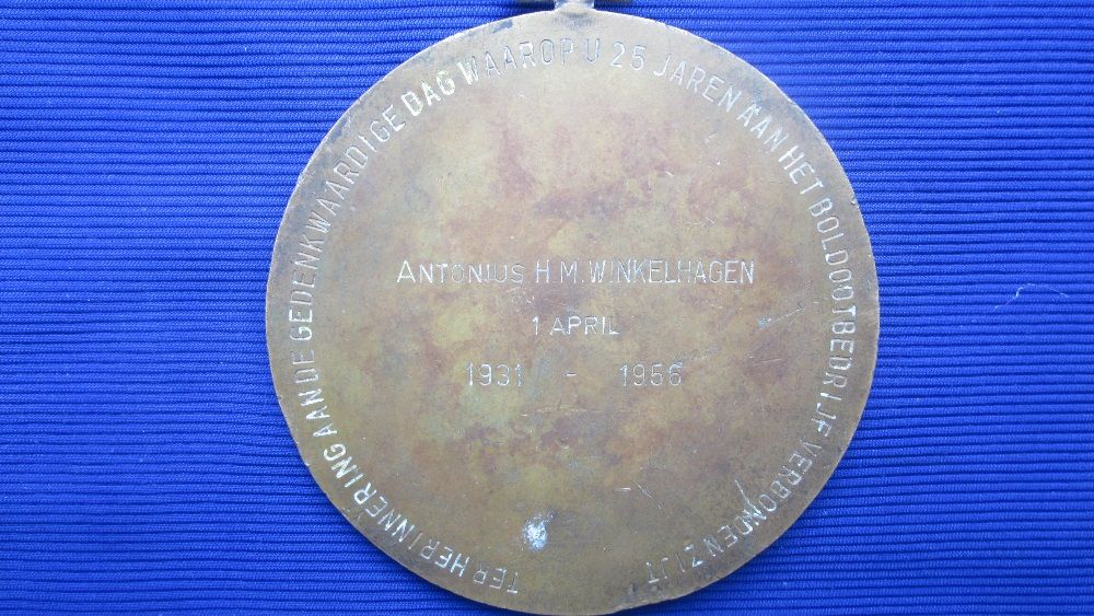 Medal ANTONIUS H.M.WINKELHAGEN 1931/1956 - NVNQVAM TENT es avt perfice