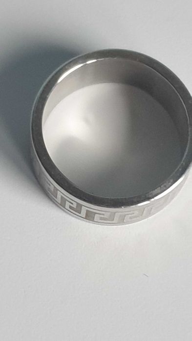 Obrączka z greckim motywem