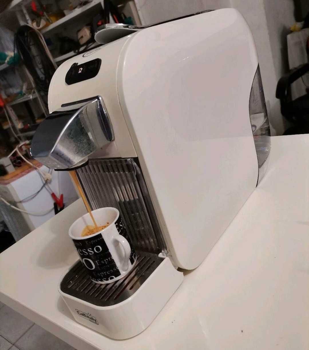 Máquina de café para cápsulas