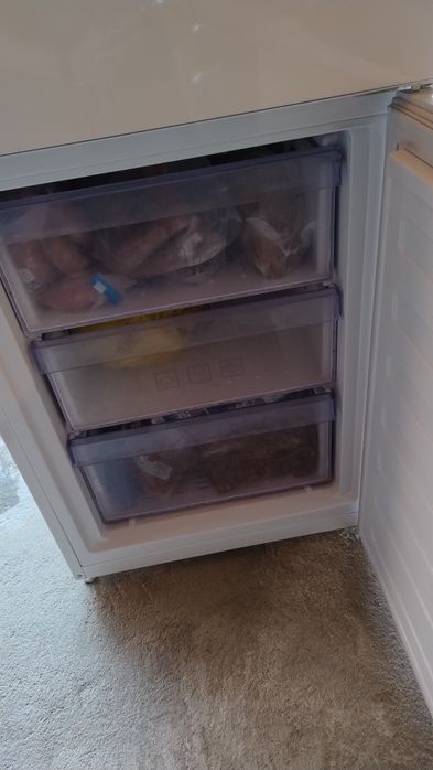 Sprzedam lodówkę BEKO
