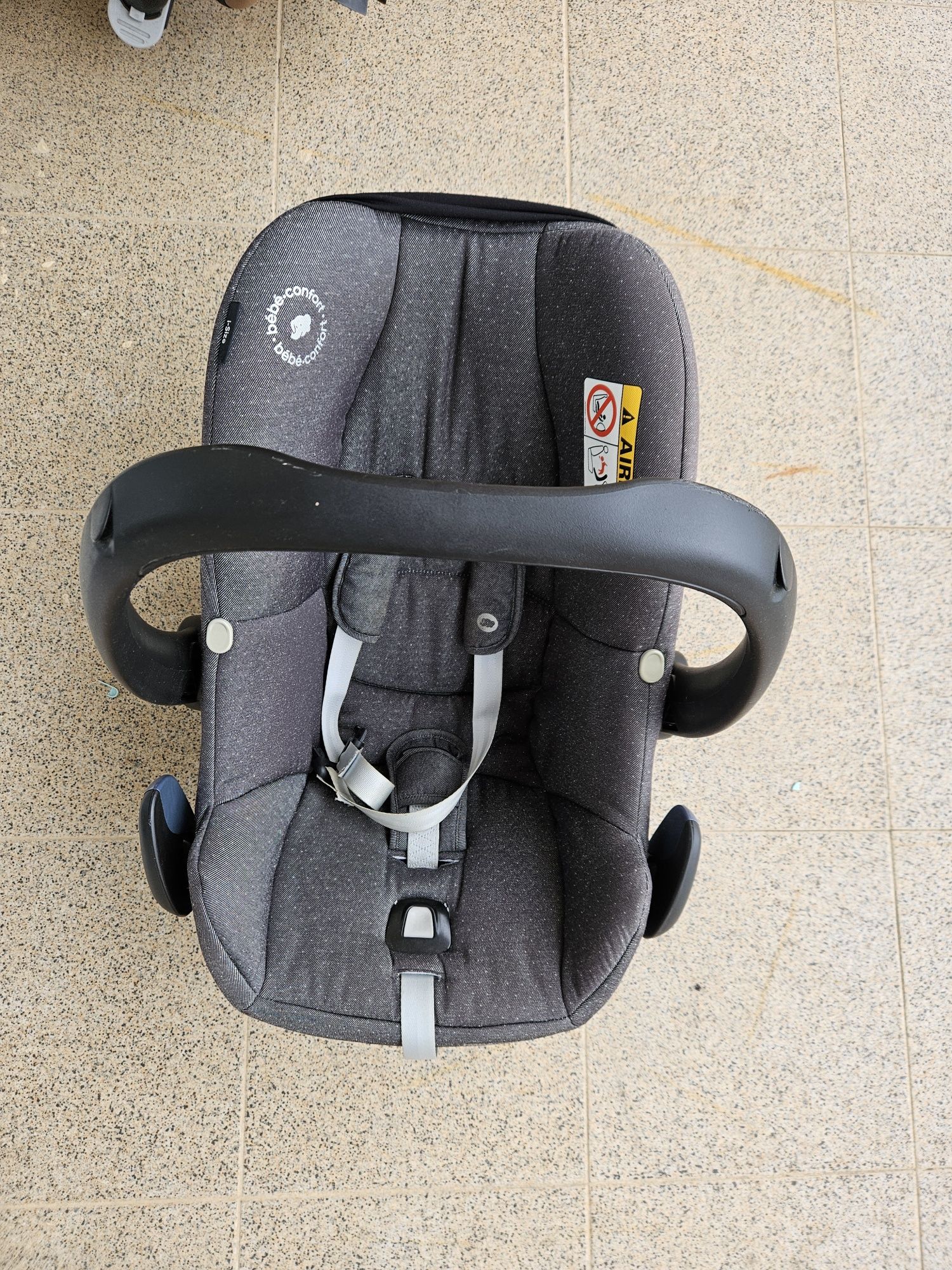 Trio Bebe Confort (ovo, alcofa, carrinho e isofix)