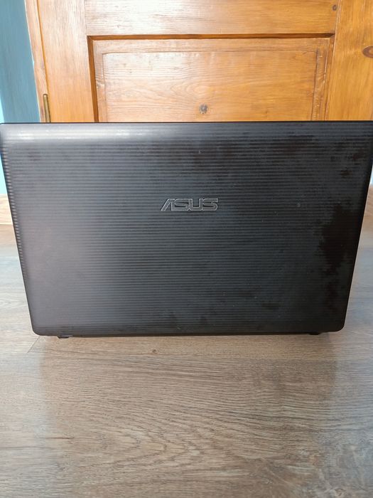 Laptop ASUS R500V