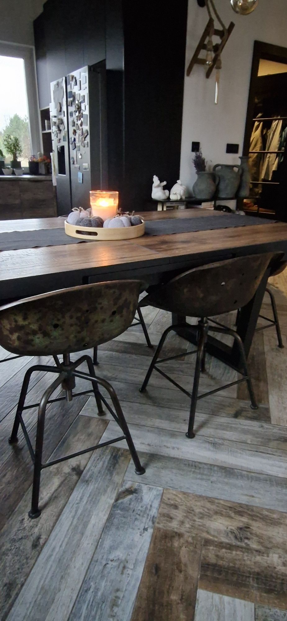 Krzesła w stylu loft komplet 6 szt