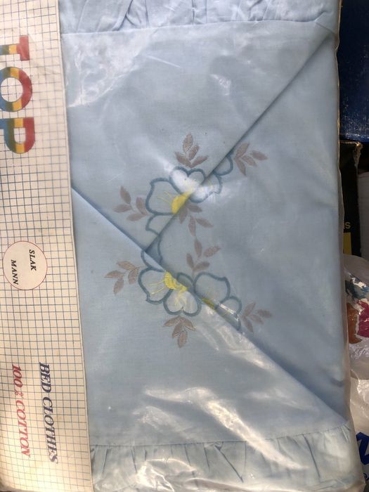 Постельное  бельё-комплект