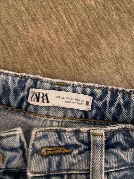 Calças Zara, novas