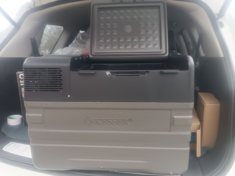 Lodówka turystyczna z cyfrowym dotykowym LCD,  AC/DC 007