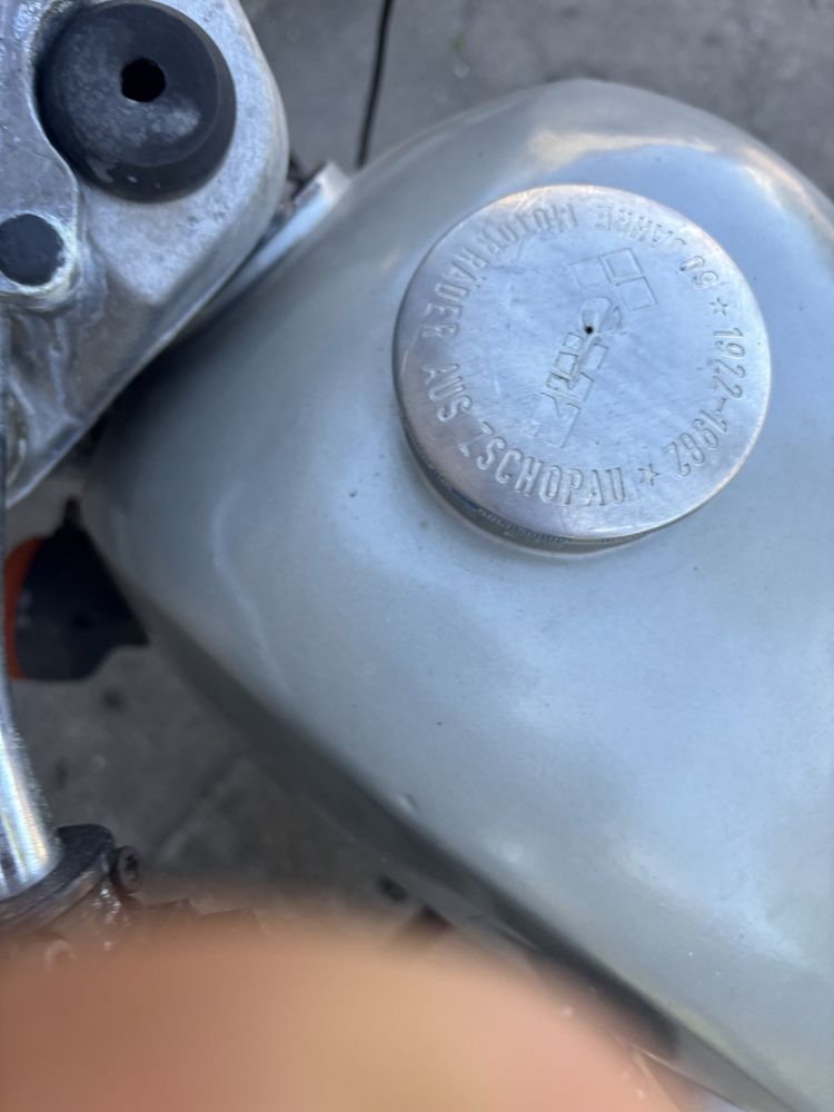 MZ ETZ 125 srebrna
