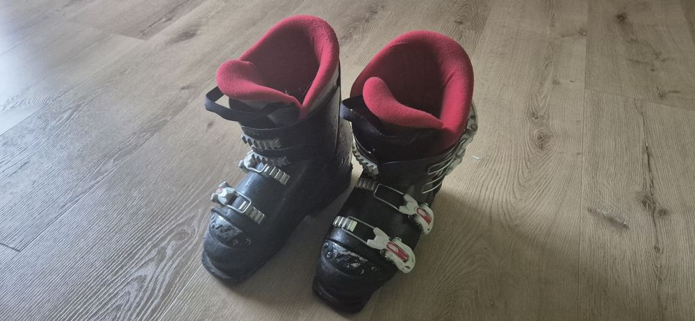 Narty 120, buty r. 35, kask dla dziecka