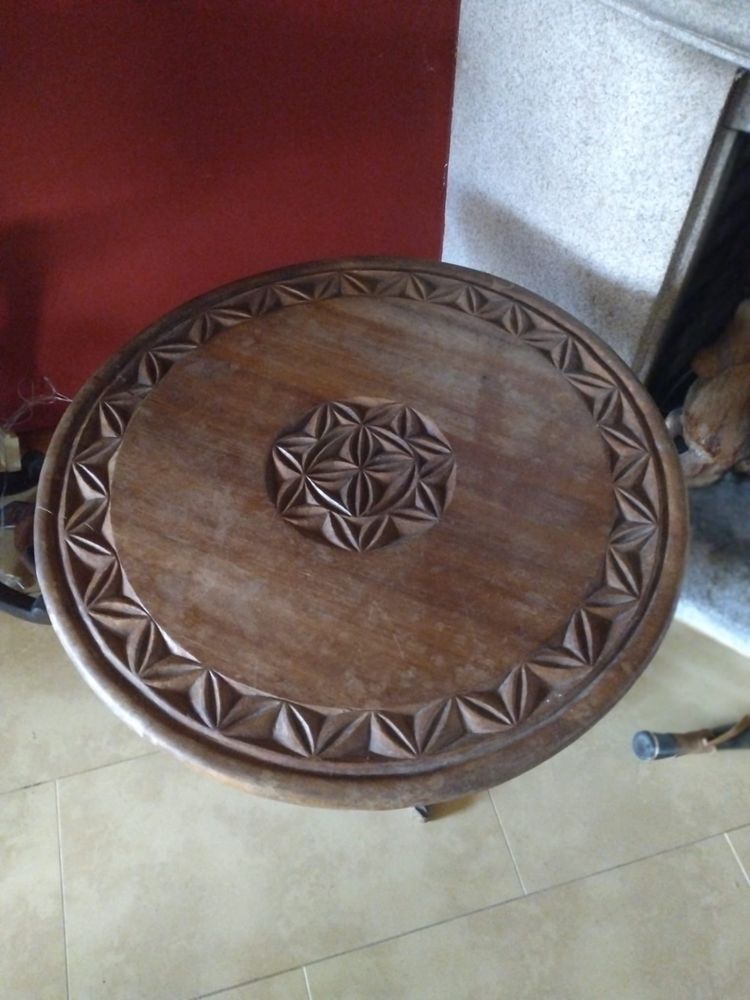 Mesa Estilo Indiano Trabalhada