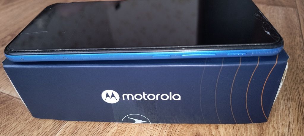 Motorola E7 power