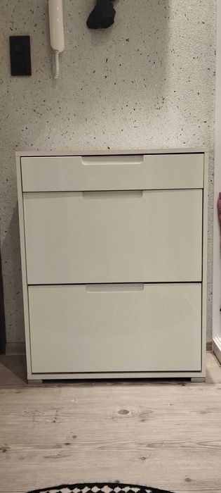 Komoda na buty,biała z polyskiem