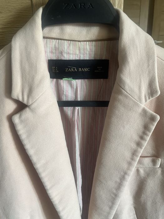 Marynarka w kolorze pudrowy róż