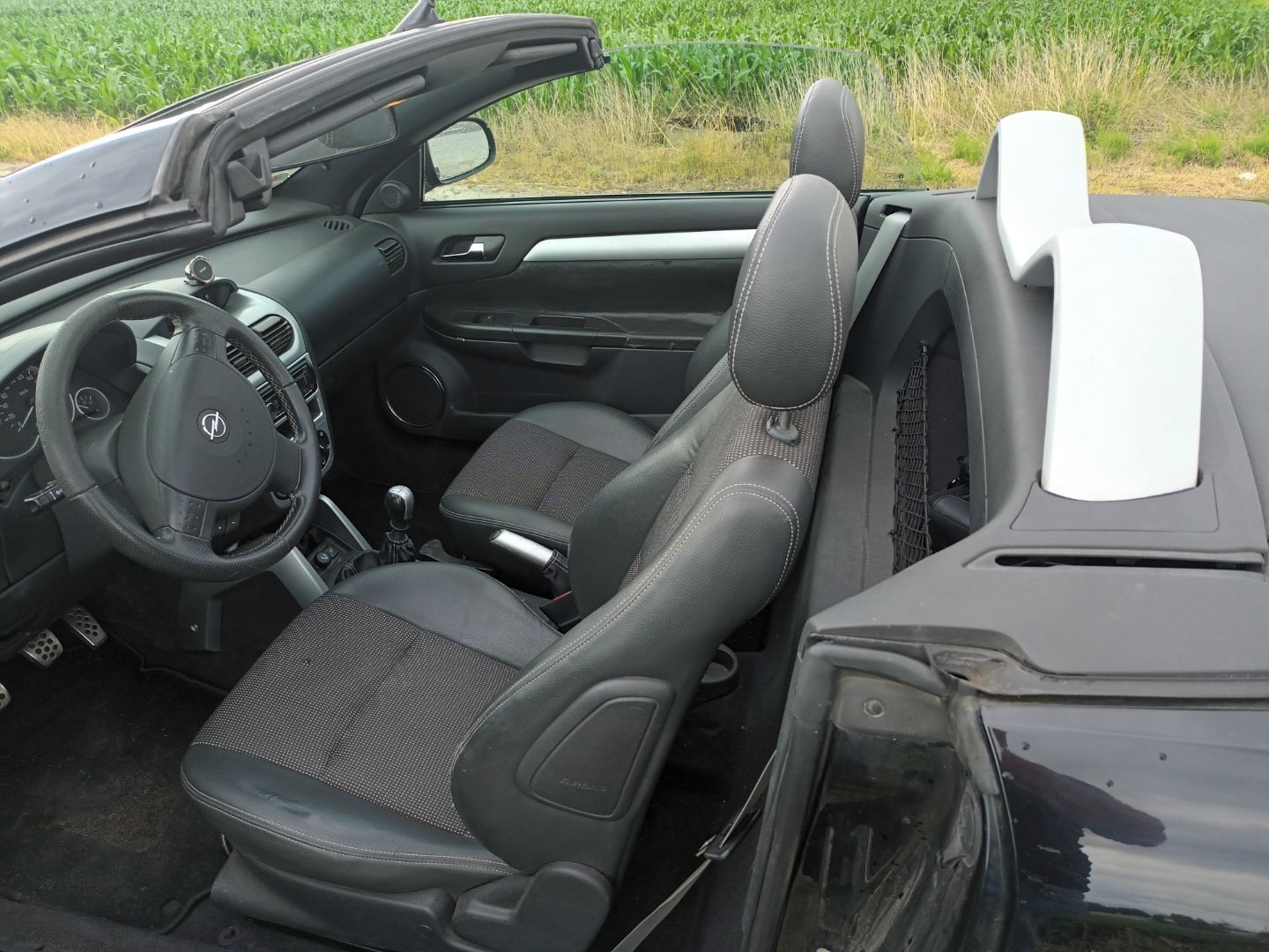 Opel Tigra TwinTop cabrio zarejestrowany 1.4 Bezyna z klimatyzacją