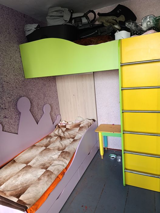 Двохярусне ліжко дитяче