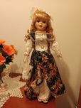 Boneca de porcelana