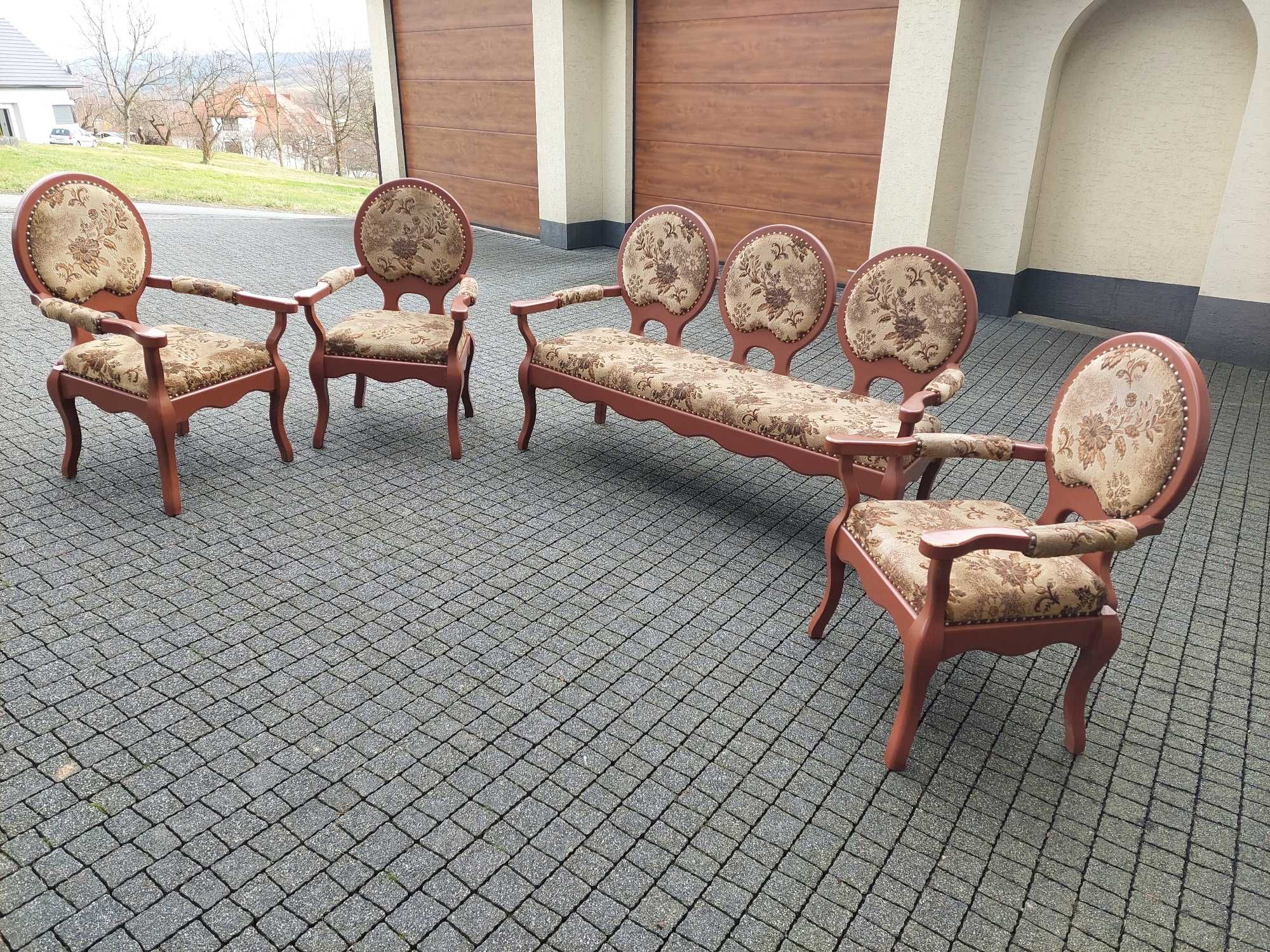 Zestaw mebli tapicerowanych drewnianych ławka i 3 krzesła mało używane